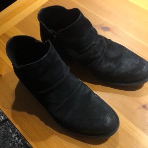 Born Adalee Ankle Bootie size 8.